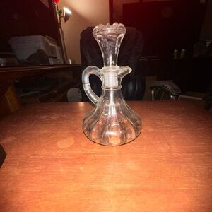 Elegant Clear Glass Decanter